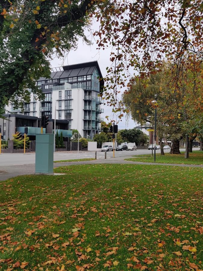 Latimer Loft - Christchurch Holiday Homes 외부 사진