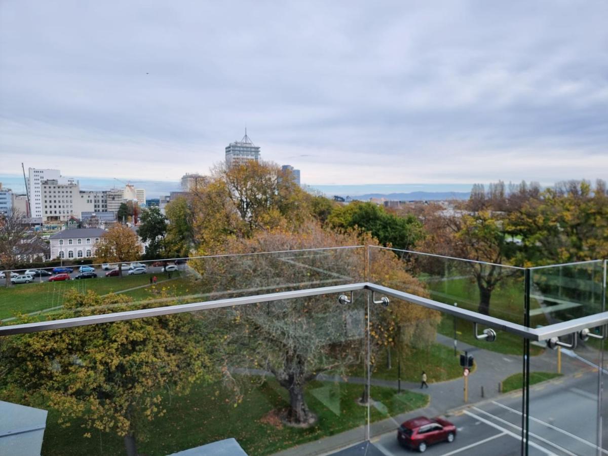 Latimer Loft - Christchurch Holiday Homes 외부 사진