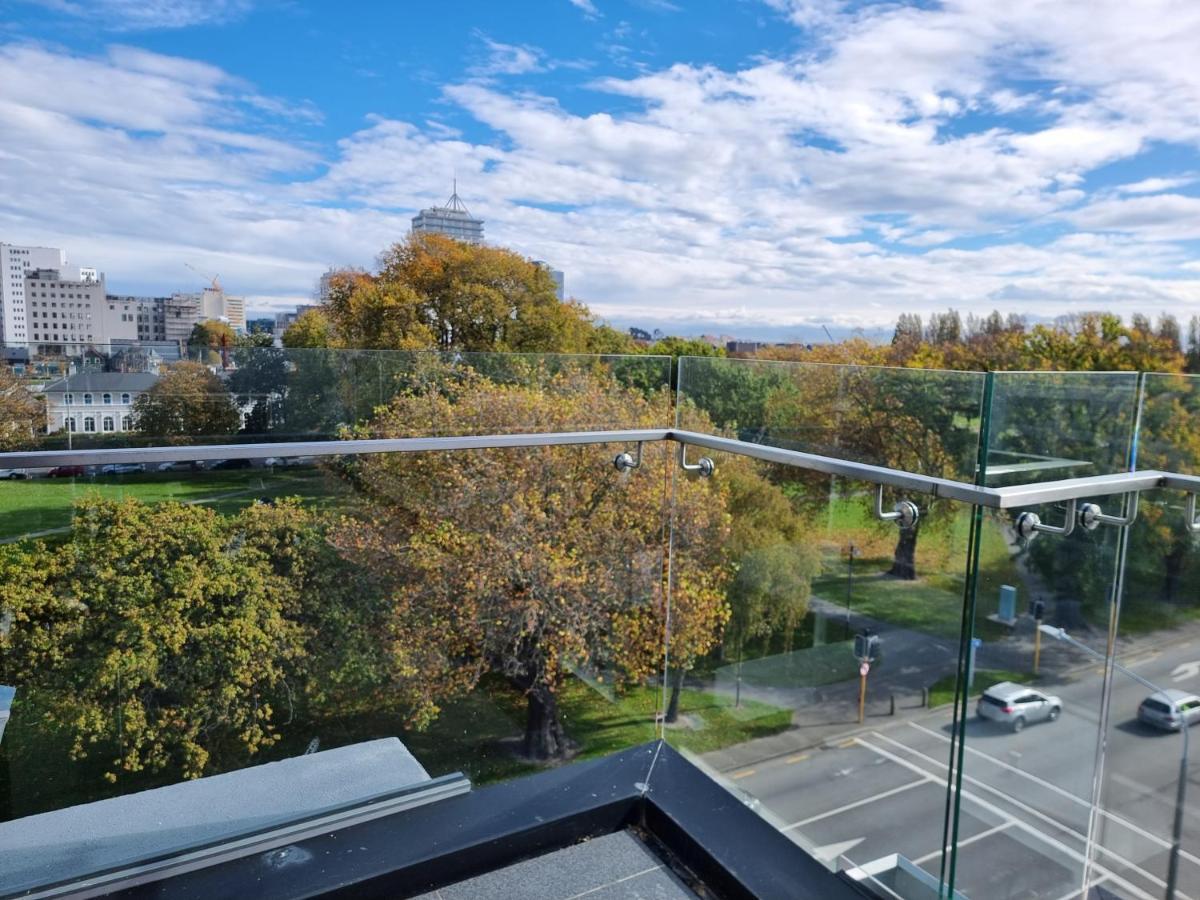 Latimer Loft - Christchurch Holiday Homes 외부 사진