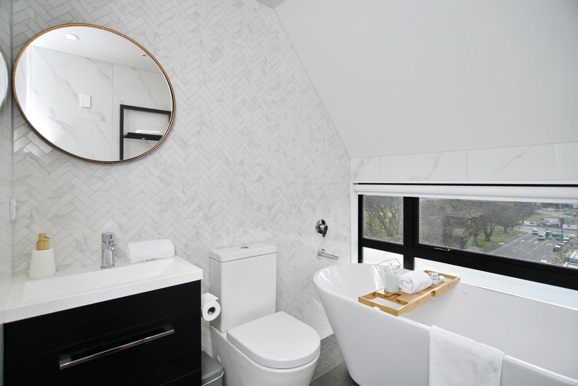Latimer Loft - Christchurch Holiday Homes 외부 사진